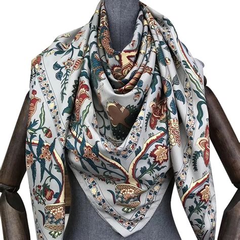 Women's Designer Foulards & Scarves .